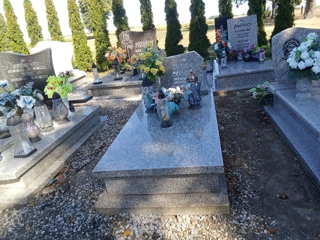 Grób Jadwiga Zahel